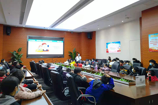 質(zhì)量環(huán)保零距離！“探秘團”走進湖南廣電計量科普教育基地